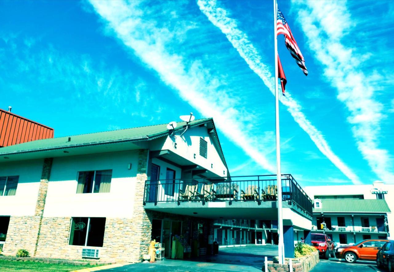 Pigeon Forge Parkway Inn Exteriör bild